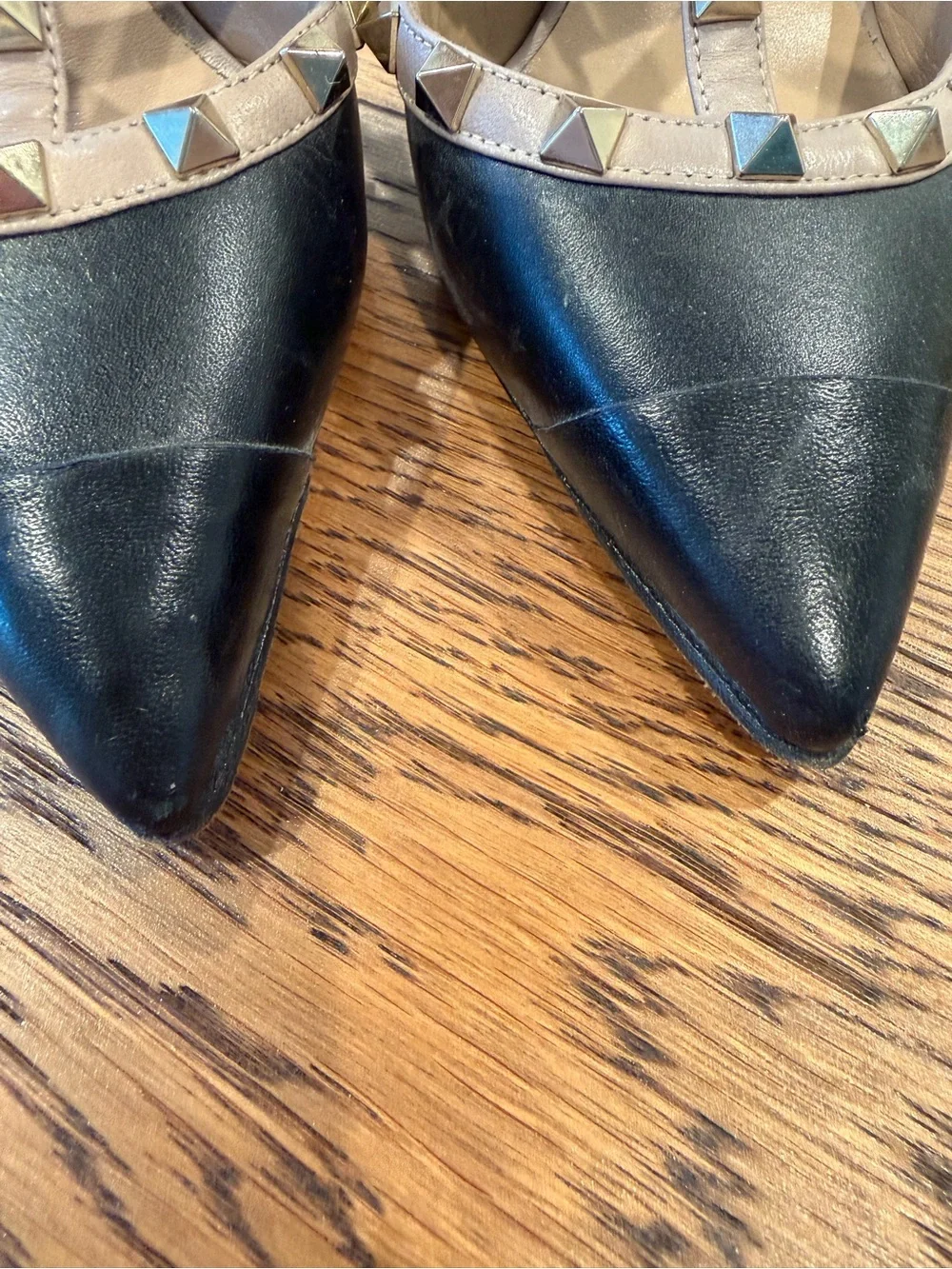 Valentino Garavani Rockstud Pointed Toe Heels – Size 37